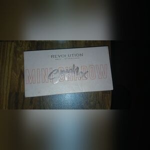 Revolution Makeup Shadow Palette - Pink and Silver